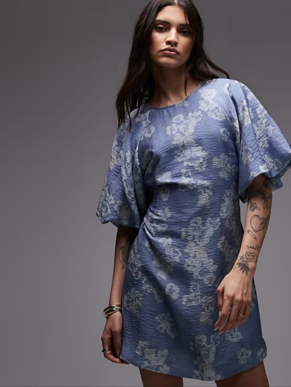 & Other Stories blue all-over floral print puff sleeves dress - Picture 2 of 12